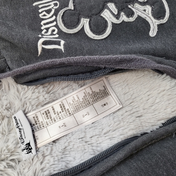 Disneyland parks mickey mouse 55 zip up hoodie sherpa lines Ex Condition Medium - Picture 7 of 7